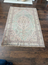 Load image into Gallery viewer, Griffin | 7’3 x 4’11