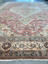 Load image into Gallery viewer, Anatolian Vintage Handmade rug 8’ x 12’2