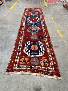 Runner rug 2’10 x 11’10