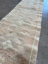 Load image into Gallery viewer, Runner rug 2’8 x 13’