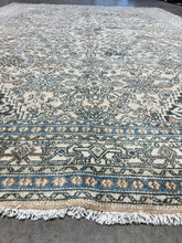 Load image into Gallery viewer, vintage rug 8’5 x 11’7