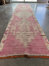 Load image into Gallery viewer, Runner rugs 3’ x 12’