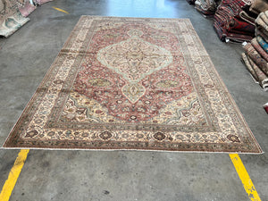 Anatolian Vintage Handmade rug 8’ x 12’2