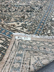 vintage rug 8’5 x 11’7