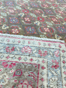 Runner rug 2’8 x 12’2