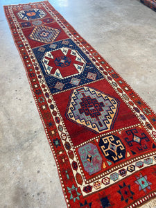 Runner rug 2’10 x 11’10