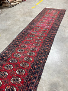 Runner rug 11’2 x 2’5