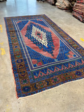 Load image into Gallery viewer, Vintage Rug  5’2 x 9’9