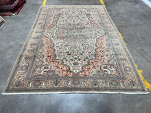 Load image into Gallery viewer, Vintage Rug 9’9 x 6’