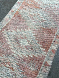 Runner rug 2’8 x 13’