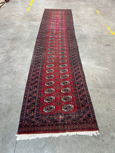 Runner rug 11’2 x 2’5