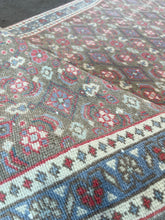 Load image into Gallery viewer, Runner rug 2’8 x 12’2