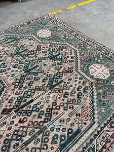 Bukhara vintage rug 6’7 x 9’4