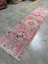 Load image into Gallery viewer, Runner rug 2’6 x 10’7