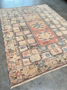 Handmade Vintage Rug 8’6 x 6’5