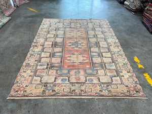 Handmade Vintage Rug 8’6 x 6’5