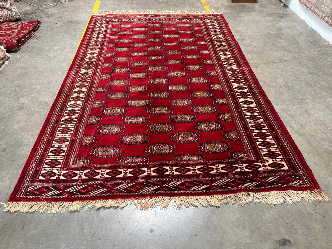 Bukhara rug vintage 11’1 x 6’11