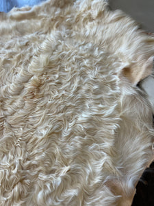 Goat Skin Rugs No.1013 3’ x 3’9