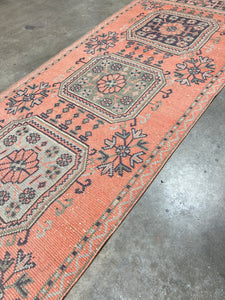 Runner rug 2’11 x 11’3