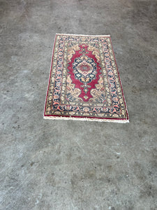 Mini rug 2x3’8