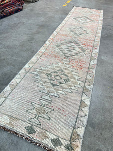 Runner rug 2’8 x 11’10