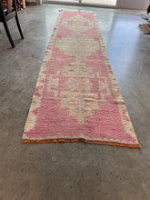 Load image into Gallery viewer, Runner rugs 3’ x 12’