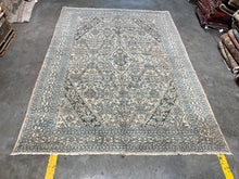 Load image into Gallery viewer, vintage rug 8’5 x 11’7