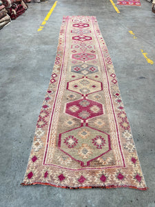 Runner rug 2’9 x 13’11