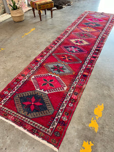 Runner rug 3’ x 11’10