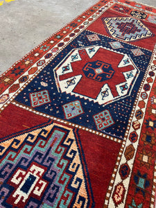 Runner rug 2’10 x 11’10