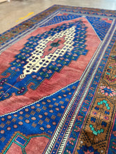 Load image into Gallery viewer, Vintage Rug  5’2 x 9’9