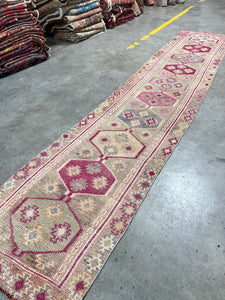 Runner rug 2’9 x 13’11