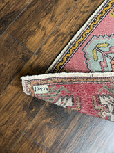 Load image into Gallery viewer, Doormat 1’10 x 3’4