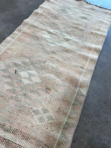 Runner rug 2’8 x 13’