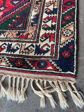 Load image into Gallery viewer, Handmade vintage rug | 6’5x10’6