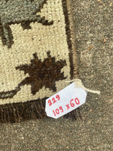 Load image into Gallery viewer, Vintage Kars Anatolian rug