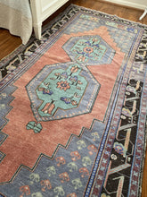 Load image into Gallery viewer, HAYDEN | Turkish Vintage Oushak rug 3’11x8’3