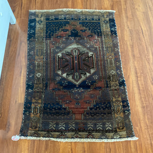 Turkish vintage handmade small rug 2’7x3’10