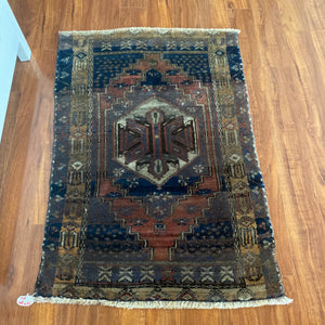 Turkish vintage handmade small rug 2’7x3’10