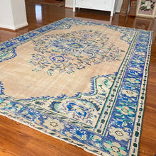 Load image into Gallery viewer, LALE | Turkish Vintage large Oushak rug 6’x9’