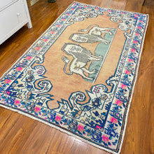 Load image into Gallery viewer, SIMBA | Turkish Handknotted Vintage Rug 4’5x7’8
