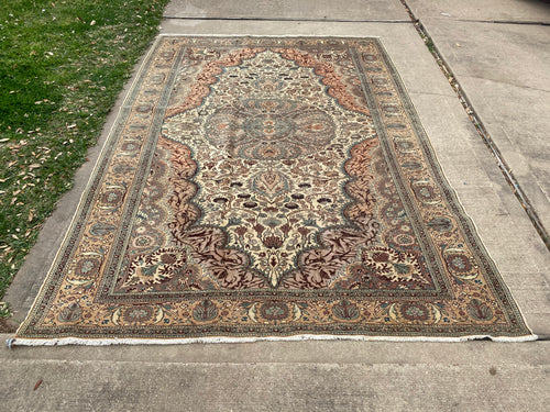 CEREN | Handknotted Vintage Area Rug 6’x9’9