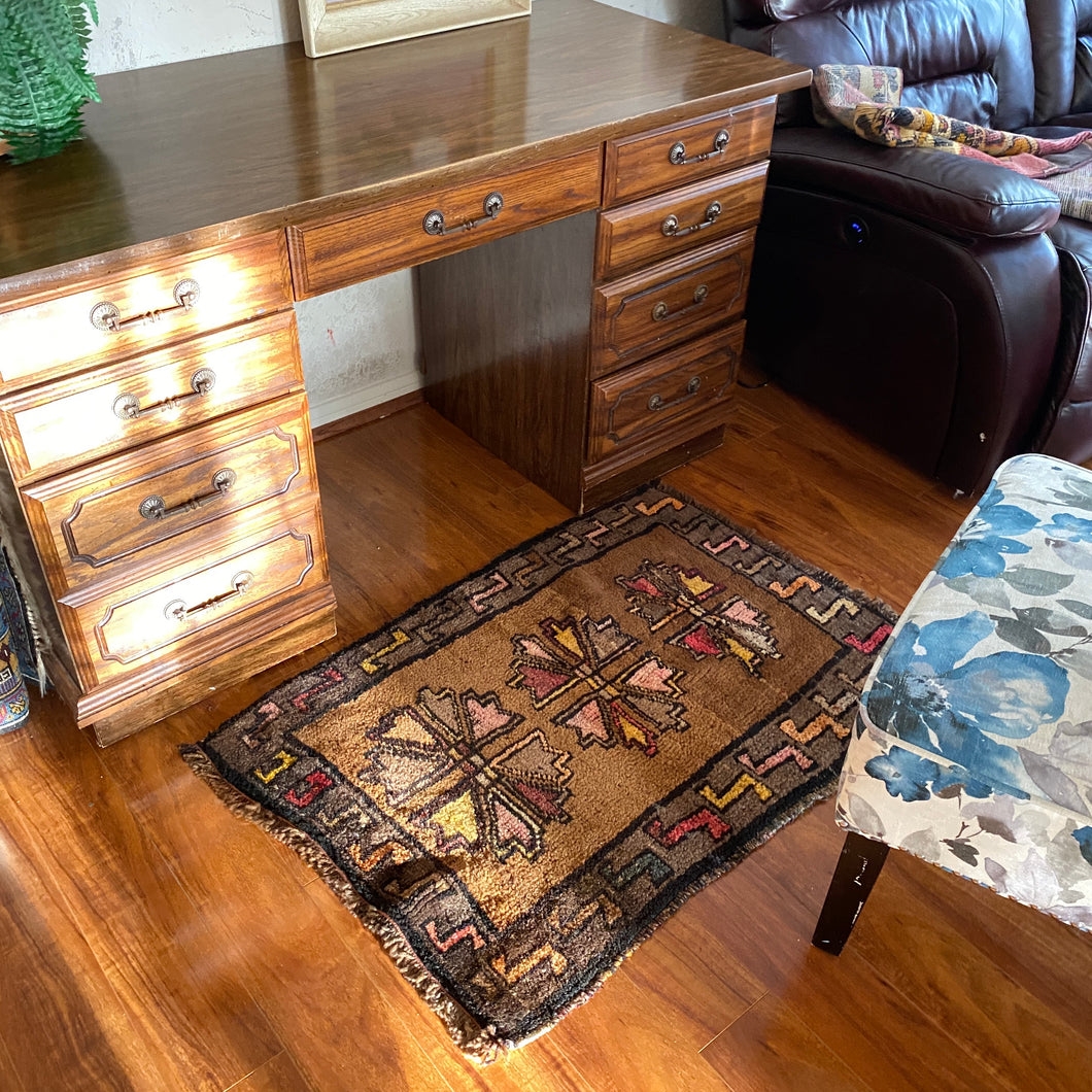 Turkish vintage small rug 2’4x3’5