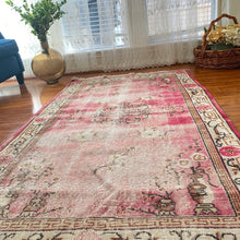 Load image into Gallery viewer, PEMBE | Turkish Vintage Oushak rug 3’9x6’9