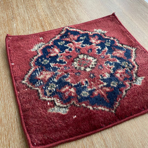 Turkish Handknotted Small Rug | 13”x14”