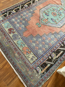 HAYDEN | Turkish Vintage Oushak rug 3’11x8’3
